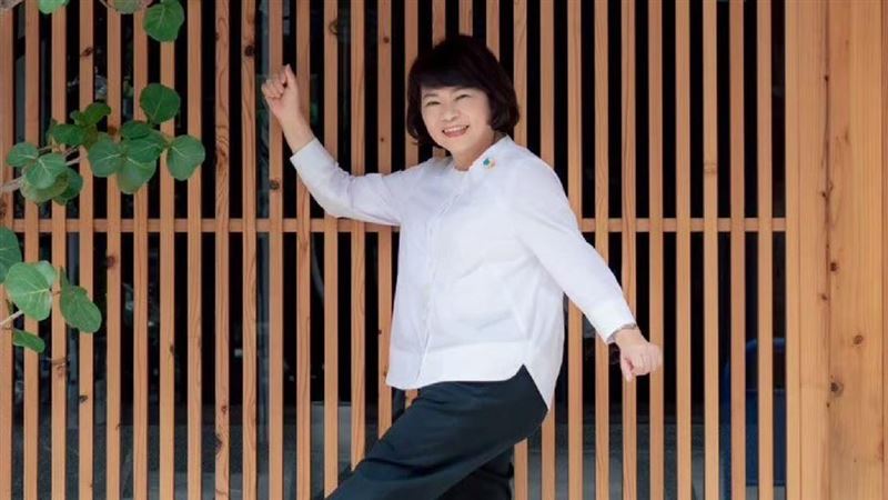 黃敏惠說，市府運用歲計賸餘加碼普發每名市民6000元現金，發放時間點安排在明年1月24、25日。（圖／翻攝自黃敏惠臉書）