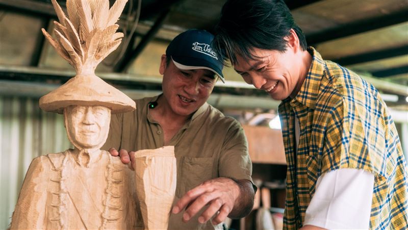 黃鐙輝離開台北！搖身全民女婿收編8旬嬤