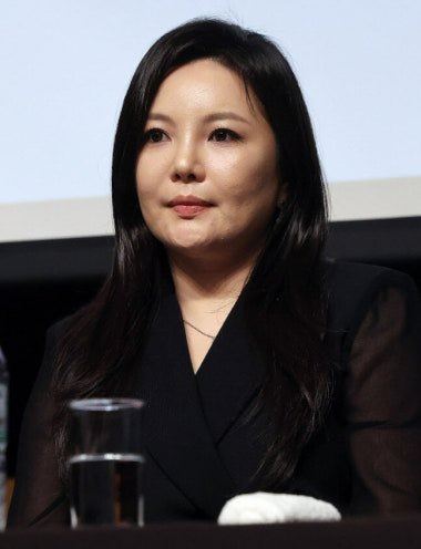 One Hundred 娛樂代表、已婚的車佳媛。（圖／翻攝自X平台）