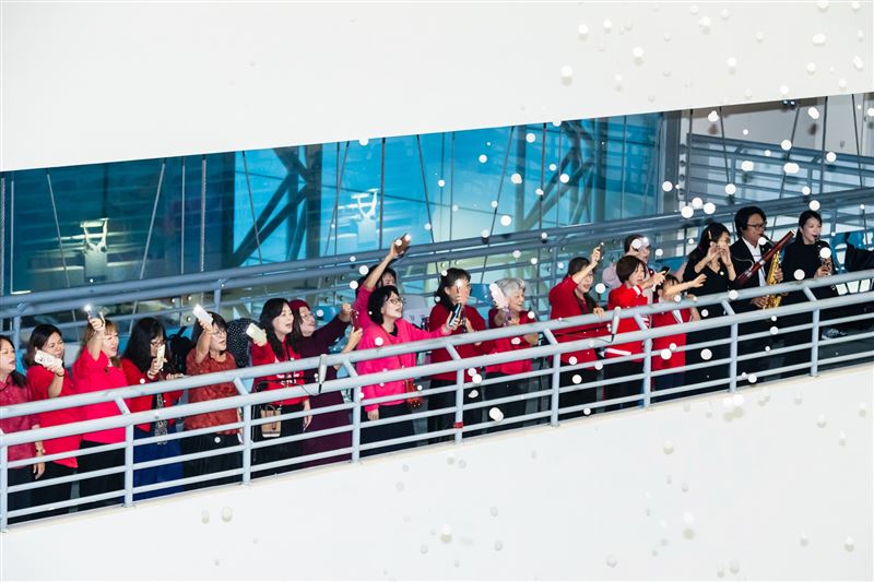 幸福再加碼！黃敏惠市長施政7周年，宣布普發日期與市民共享經濟果實。（圖／嘉義市政府提供）