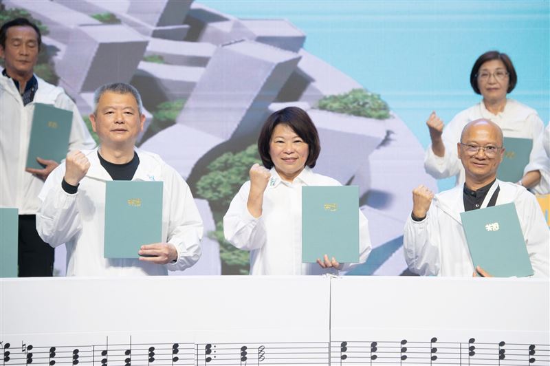 幸福再加碼！黃敏惠市長施政7周年，宣布普發日期與市民共享經濟果實。（圖／嘉義市政府提供）