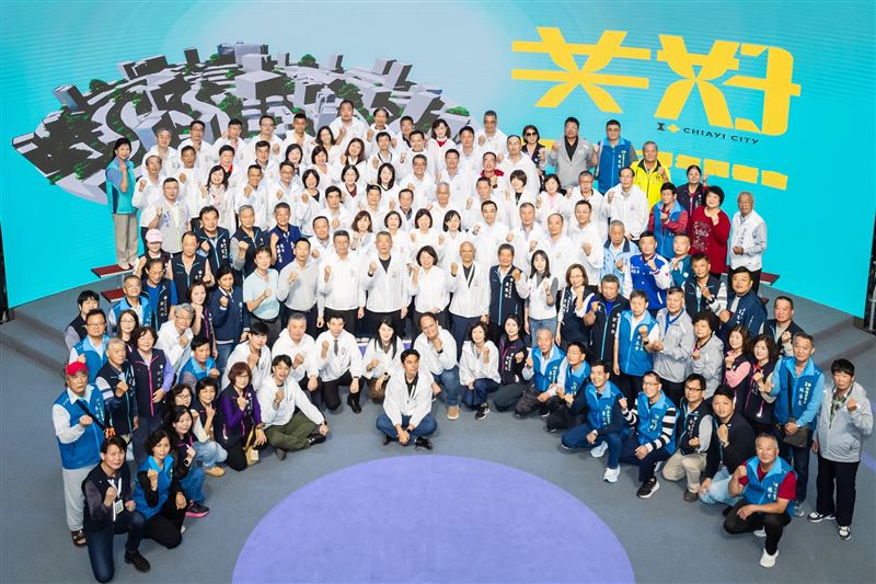 幸福再加碼！黃敏惠市長施政7周年，宣布普發日期與市民共享經濟果實。（圖／嘉義市政府提供）