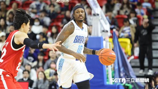 勇士浪費12分領先吞敗　成對手紀錄夜苦主