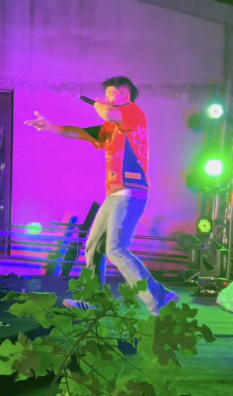 王ADEN 24日照常演出。（圖／讀者提供）