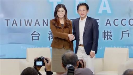 藍白推國民帳戶　她：想騙台灣人吃毒蘋果