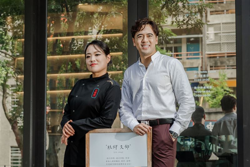 玖仰攜手黑白大廚「港點女王」鄭智善主廚打造3新品。(圖／路易莎提供)