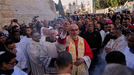 掃戰火陰影　伯利恆睽違兩年重啟點燈