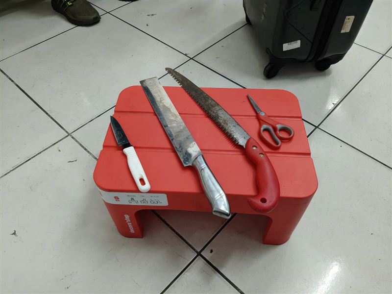 警方說明活動現場禁止攜帶的10項違禁品。（圖／翻攝畫面）