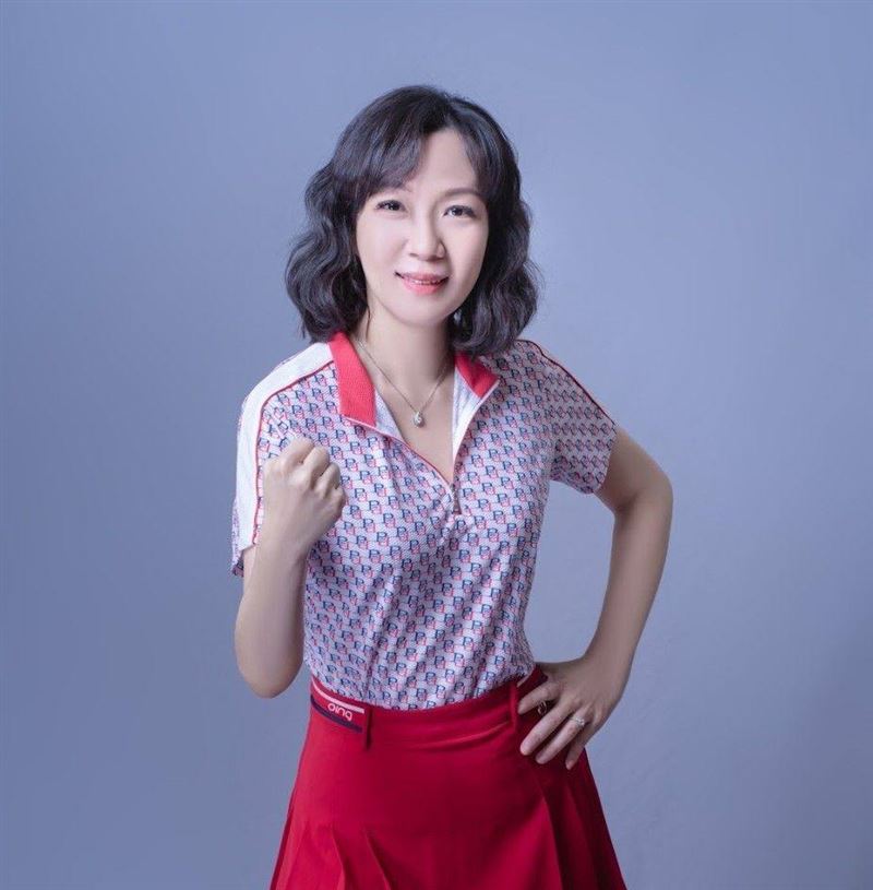 台中市北屯區市議員參選人陳諭韋宣布退出民眾黨，改為無黨籍參選。（圖／翻攝自陳諭韋臉書）