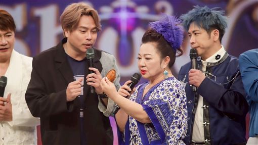 男星賣雞蛋糕挨酸落魄　白冰冰暖舉曝光