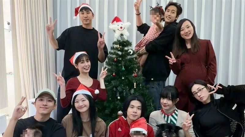 掰了粿王！昔好友「全站邊范姜」合影曝光