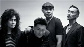 信樂團。（圖／翻攝自微博）
