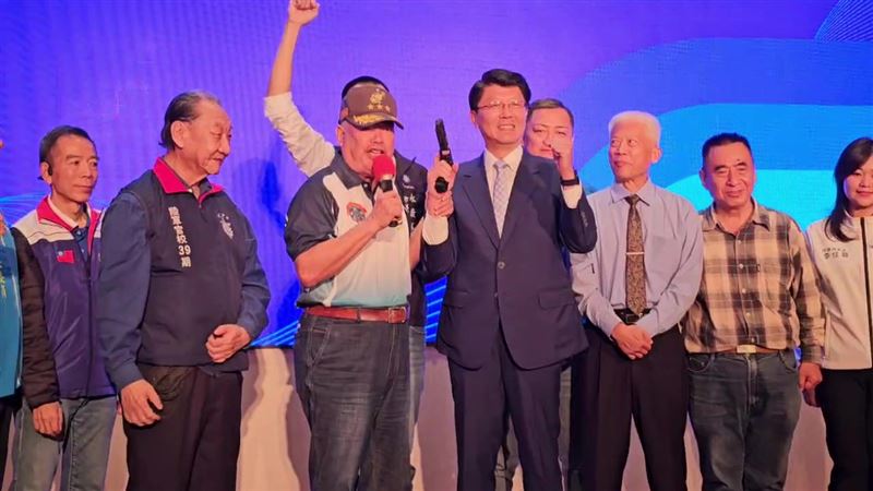 謝龍介呼籲藍營不要介入民進黨初選，要贏得「光明正大」。（圖／翻攝畫面）