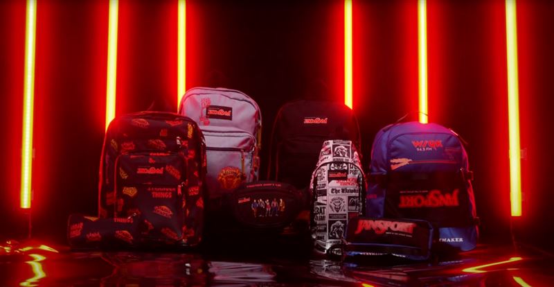 JanSport X怪奇物語聯名。（圖／品牌業者提供）