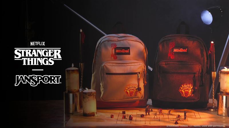 JanSport X怪奇物語聯名。（圖／品牌業者提供）