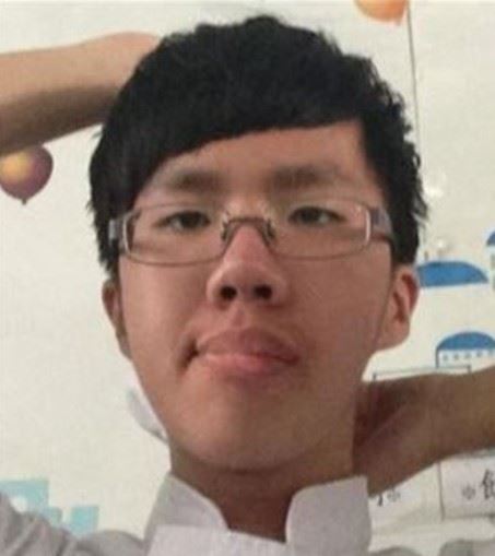 江柏樂分析張文的外貌特徵，指出「嘴型歪斜的人，說話往往不夠直接，心機也比較複雜」。（圖／翻攝自張文FB）