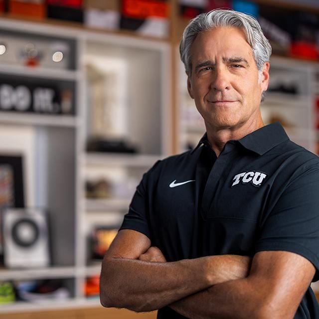 耐吉總裁兼執行長希爾提出的轉型策略，獲庫克力挺。（圖／翻攝維基百科）