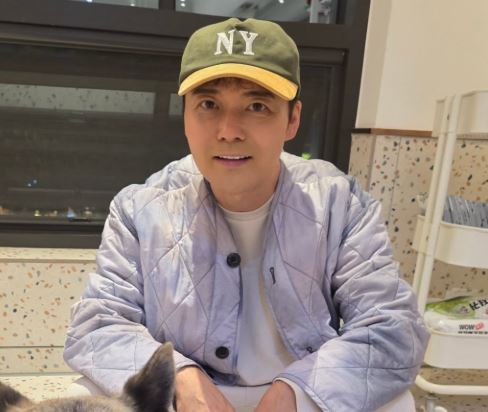 全炫茂為了澄清相關爭議，公開自己的完整病歷。（圖／取自전현무　IG）