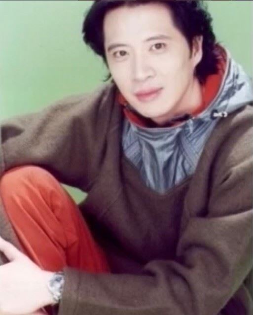 姚煒因主演白先勇小說改編電影《金大班的最後一夜》成為影壇代表人物，當年與小她近10歲的歐陽龍（圖）合作演出情侶，並有親密戲碼。（圖／翻攝自歐陽龍IG）