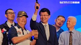 謝龍介造勢拿手槍！綠委：暴力集團代言人