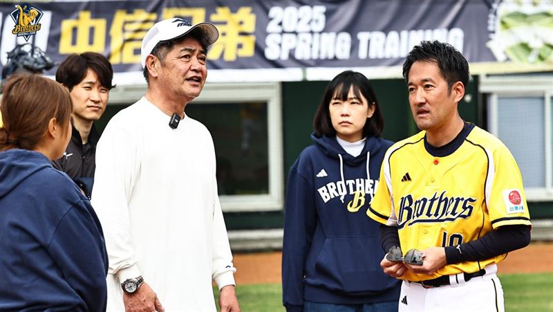 中信兄弟今年2月春訓，曾邀請工藤公康擔任客座投手教練（圖／中信兄弟提供）