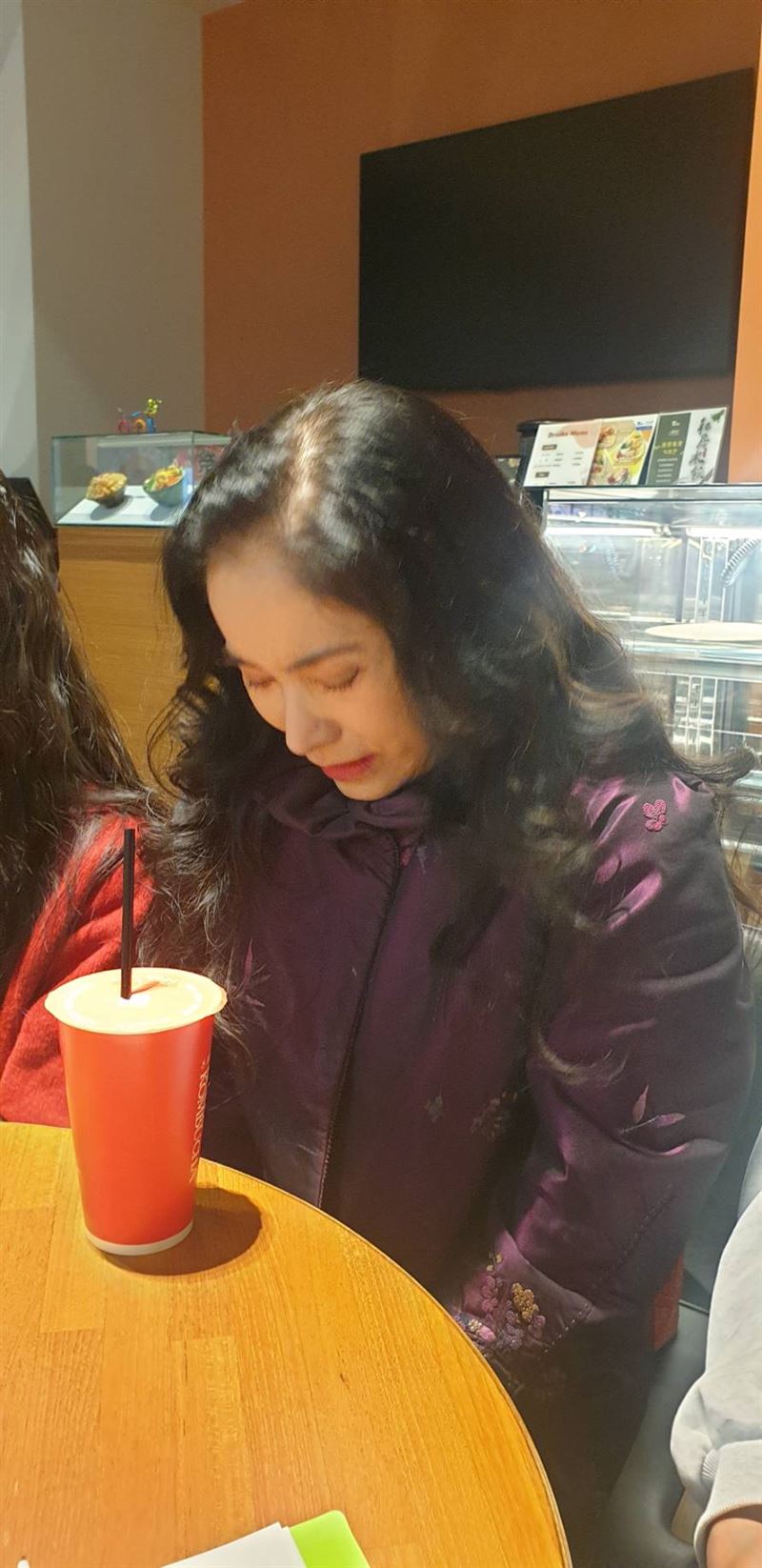 李亞萍當場痛哭。（圖／記者蔡維歆攝影）