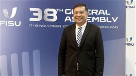 國際大學運動總會（FISU）執行委員曾慶裕，多年前遭本刊踢爆當年輔大申請升等教授的論文涉抄襲。輔大近日認定抄襲成立並報請教育部撤銷他的教授資格。（大專體總提供）