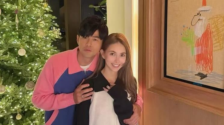 周杰倫摟昆凌放閃！同框名畫驚人拍賣價曝