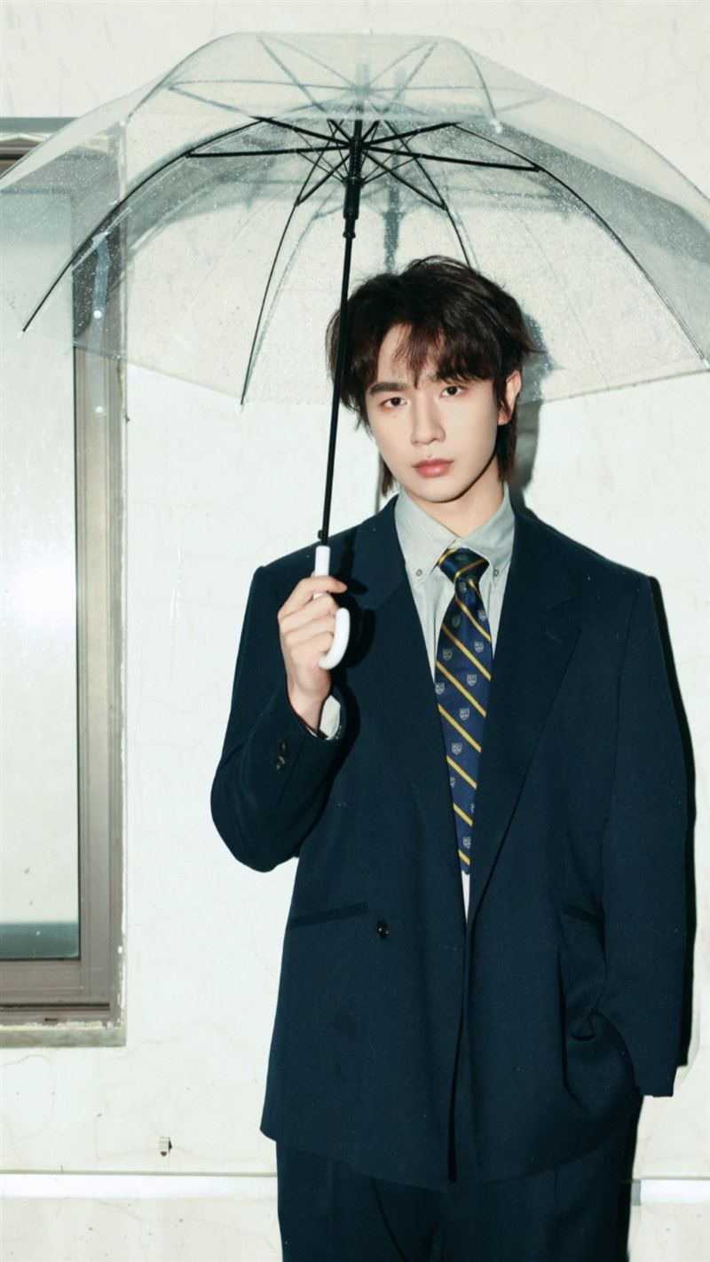 李宏毅近年憑《少年歌行》的「蕭瑟」一角人氣飆漲。（圖／翻攝自微博）