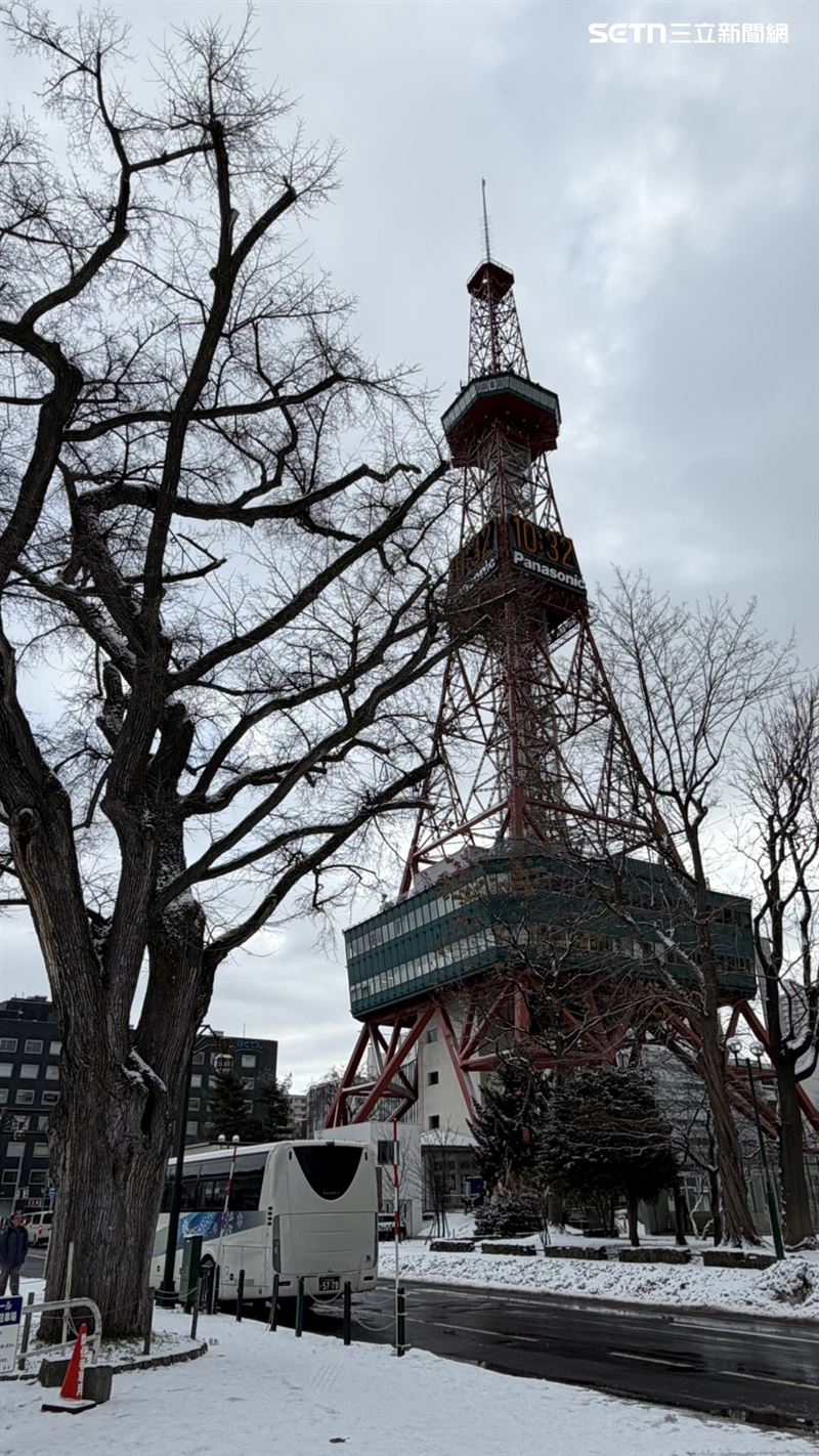 受「日本海極地氣團輻合帶」影響，西日本日本海側恐迎來強降雪，多地白雪覆蓋。圖為北海道地區（圖／讀者提供）