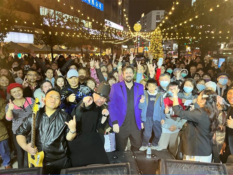 今年跨年除了重磅卡司滿滿的主舞台，當日還有4大多元舞台，將在「東區頂好廣場」、「景勤一號公園」、「象山公園」及「四四南村」舉辦。（圖／臺北市政府提供）