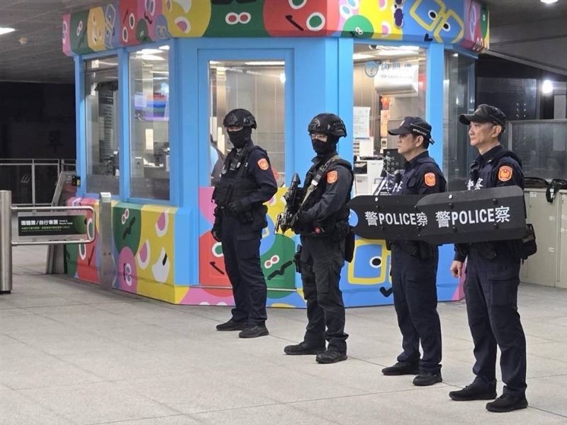 台中市政府因應五月天演唱會迎來大批人潮，加強實施安全演練。(圖／翻攝自盧秀燕臉書)