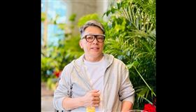 知名命理師詹惟中日前因公開評論日本政治人物高市早苗的面相，形容對方「尖嘴猴腮」、「刻薄無福」，相關言論遭外界批評失禮且不尊重。（圖／翻攝自詹惟中就是愛算命FB）