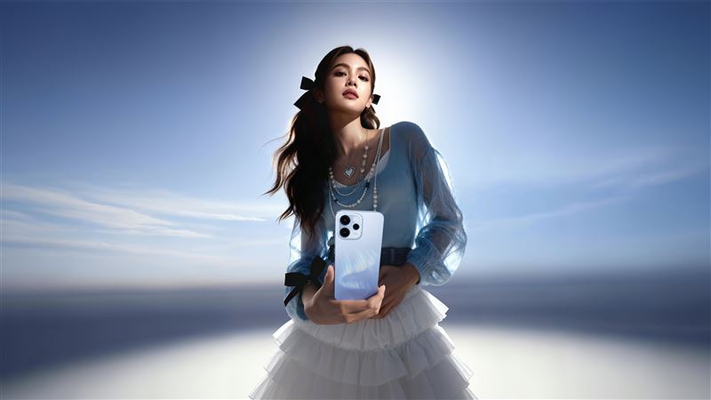 Reno15系列機身首創靈感極光美學工藝