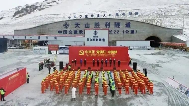 10年工程縮成52月！中國最長貫山隧道通車