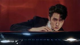 于朦朧離世後，圍繞其演藝生涯的舊聞與內幕再度被翻出。（圖／翻攝自于朦朧微博）