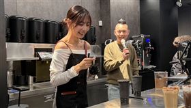 韓籍女神睦那京首度在台擔任咖啡店一日店長。（圖／耐特行銷提供）