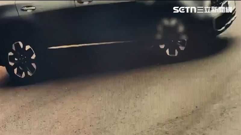 失主百萬休旅車遭竊的最後身影。（圖／翻攝畫面）