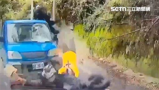 重機夫妻遊梨山遭貨車猛撞！驚悚畫面曝光