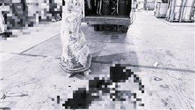 余男發生意外後爆頭倒臥血泊。（圖／翻攝畫面）