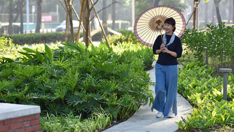 盤花公園盛大開園，成為高雄市的新地標。（圖／翻攝畫面）