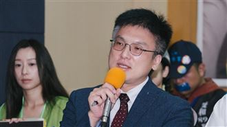 徐嶔煌：新車左搖右晃，還以為車子怎麼了