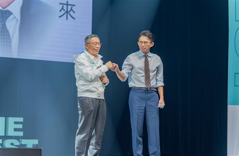 民眾黨27日舉行「為新北應援x DO THE BEST」活動，替黃國昌參選2026新北市長備戰，現場數度高喊「新北的選擇黃國昌」。柯文哲擔任活動的壓軸助講嘉賓。（圖／翻攝自黃國昌臉書）