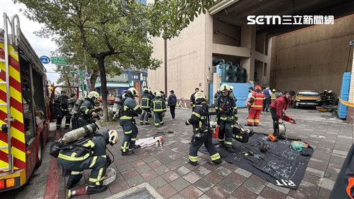 北市台電機房突竄火　65警消急赴現場灌救