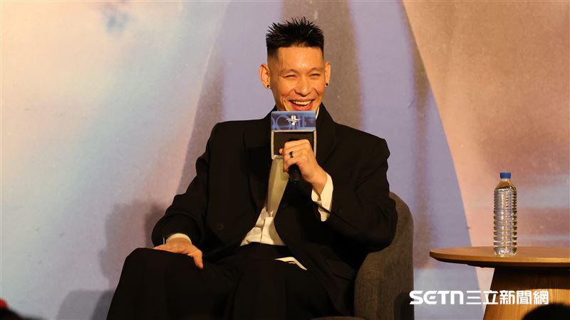 林書豪「豪情不滅」粉絲見面會，林書豪和主持人唐志中訪談。（圖／記者劉彥池攝影）