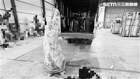 新北,五股區,藝品店倉庫,水晶洞,200公斤,搬運工。（圖／翻攝畫面）