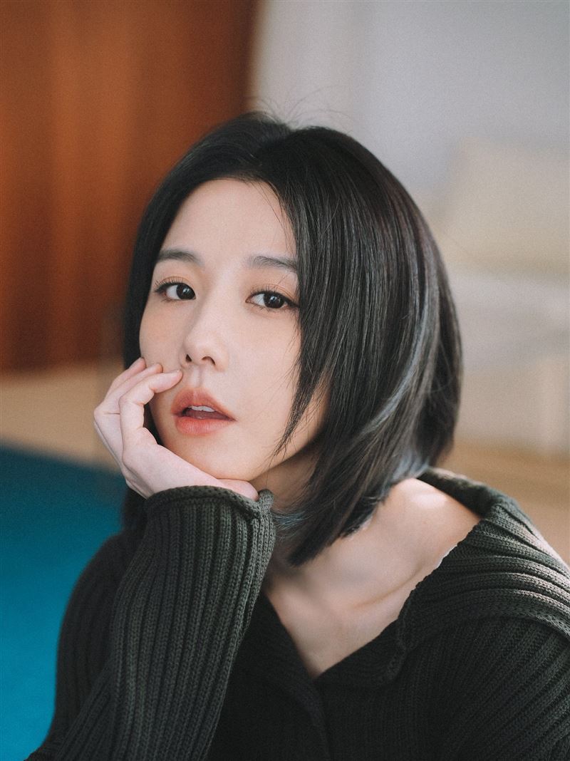 7.0強震讓邵雨薇的心情也被「震的亂七八糟」。（圖／翻攝自邵雨薇臉書）