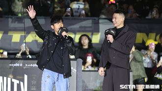 周杰倫真的來了！　陪林書豪見證球衣引退