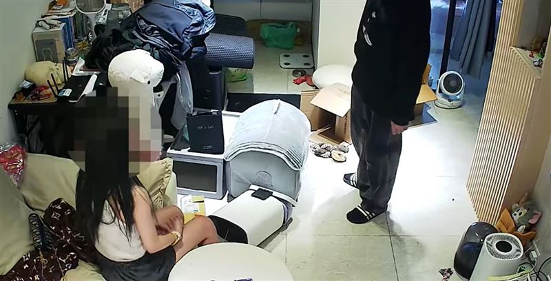 死者家屬近日出示關鍵監視器畫面，發現林女墜樓前曾和同居男友發生激烈爭吵