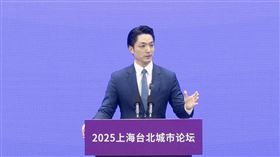 蔣萬安說，盼望不久的將來，當大家談論起台灣海峽時，所想到的不再是呼嘯與波濤，而是繁榮與和平。（圖／翻攝自蔣萬安臉書）